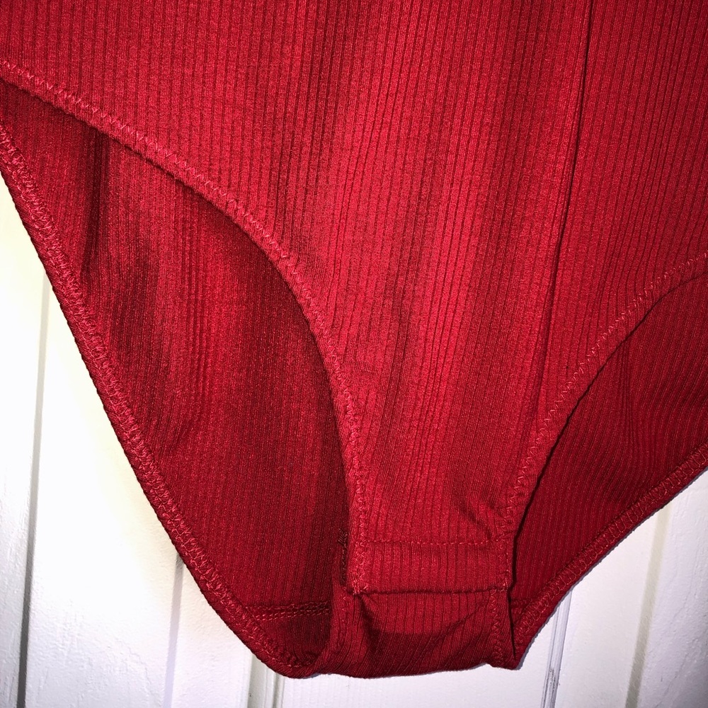 Red Bodysuit - Picture 4 of 5
